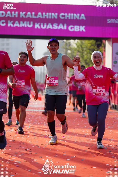 Race photo from Smartfren Run 2025 