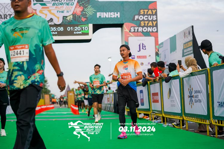 Race photo from Arutmin Borneo Run 2024