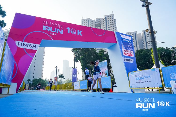 Race photo from Nu Skin Run 10K