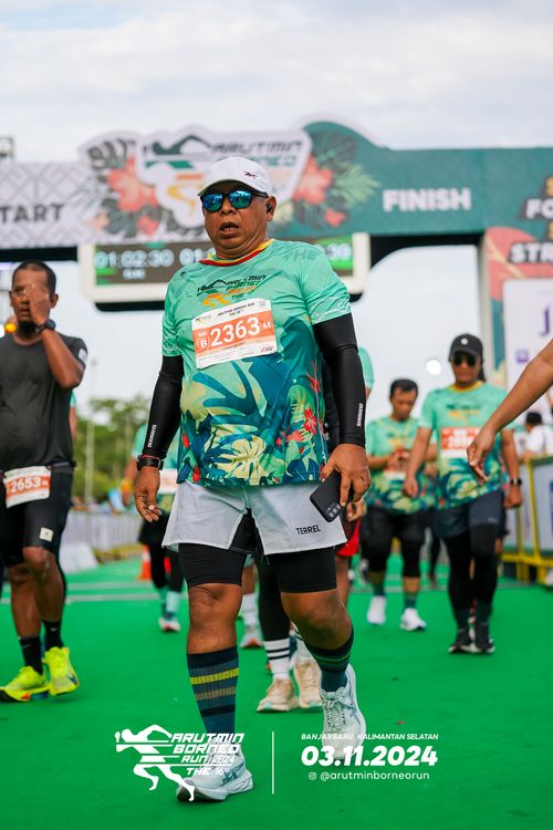 Race photo from Arutmin Borneo Run 2024