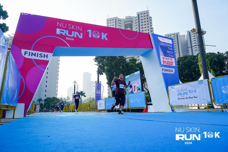 Race photo from Nu Skin Run 10K