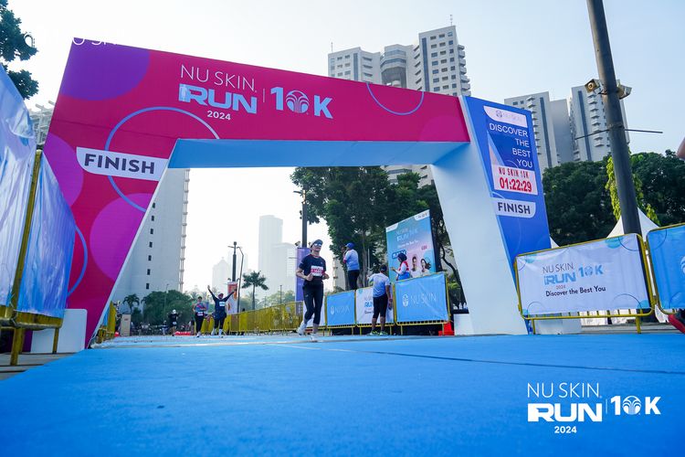 Race photo from Nu Skin Run 10K