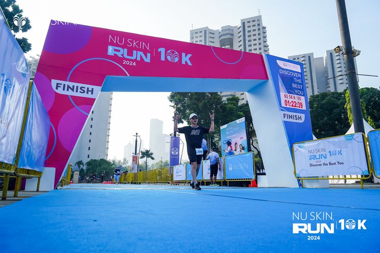 Race photo from Nu Skin Run 10K