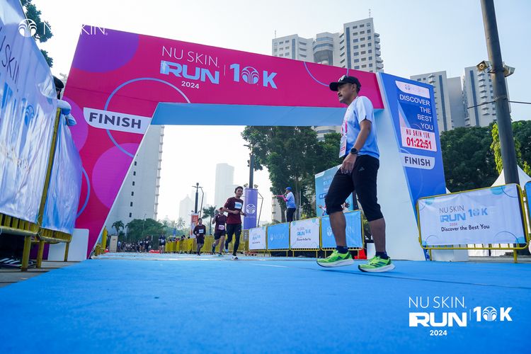 Race photo from Nu Skin Run 10K
