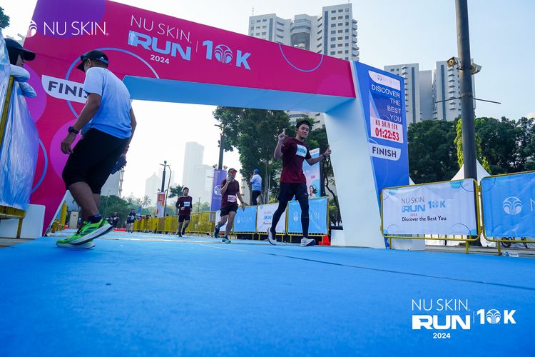 Race photo from Nu Skin Run 10K