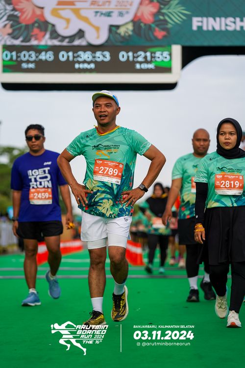 Race photo from Arutmin Borneo Run 2024