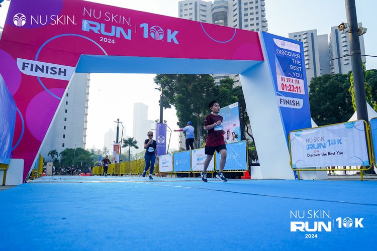 Race photo from Nu Skin Run 10K