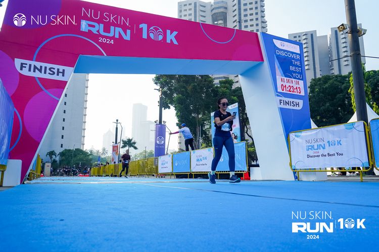 Race photo from Nu Skin Run 10K