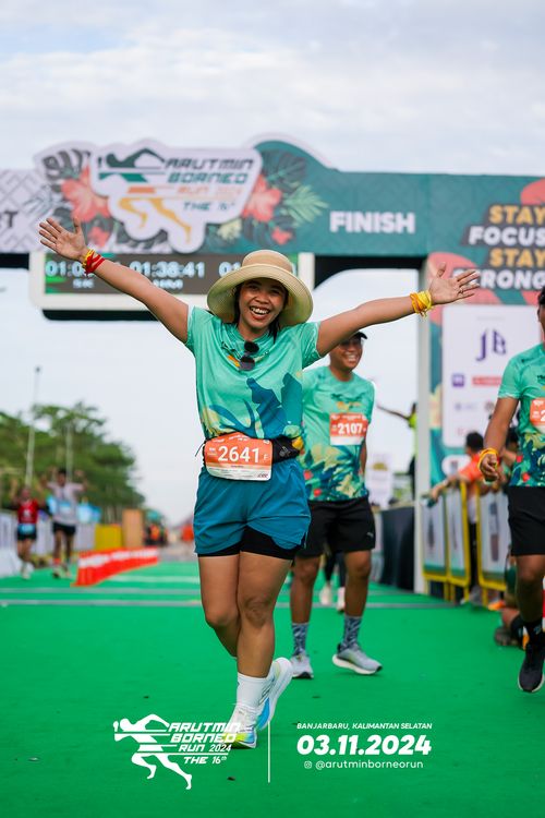Race photo from Arutmin Borneo Run 2024