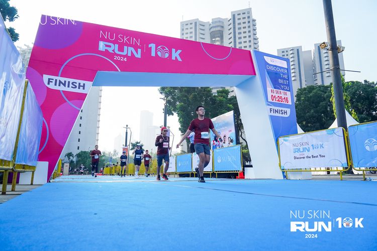 Race photo from Nu Skin Run 10K