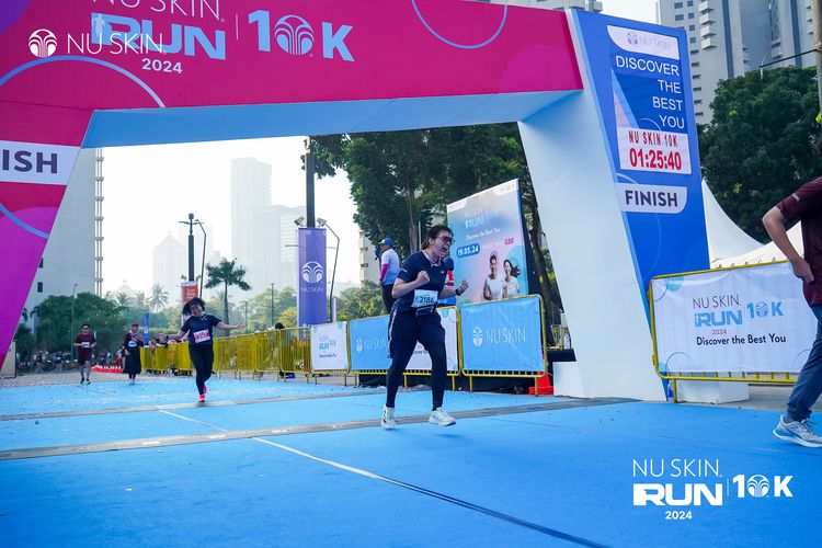 Race photo from Nu Skin Run 10K