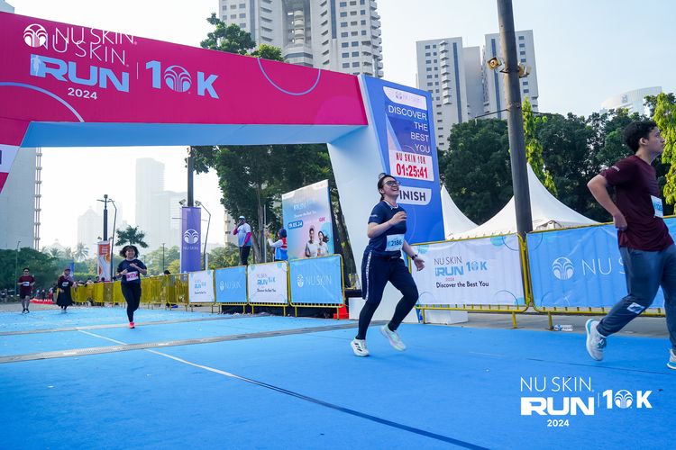Race photo from Nu Skin Run 10K
