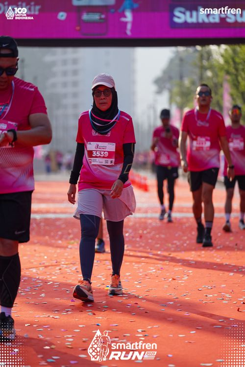 Race photo from Smartfren Run 2025 