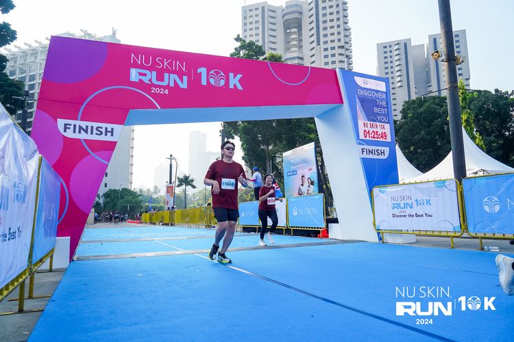 Race photo from Nu Skin Run 10K
