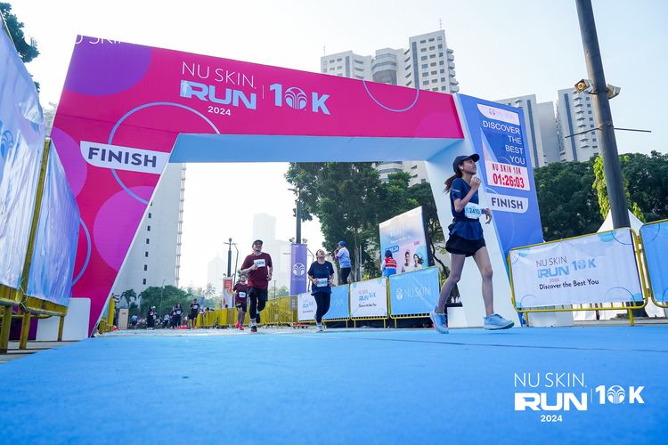 Race photo from Nu Skin Run 10K