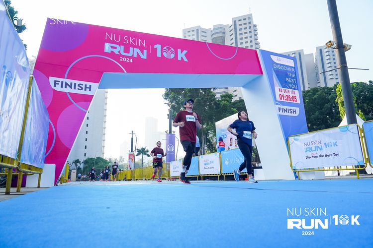 Race photo from Nu Skin Run 10K