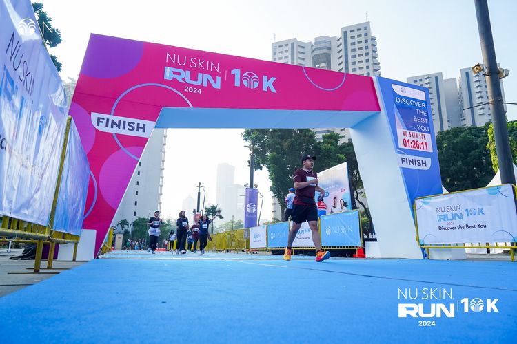 Race photo from Nu Skin Run 10K