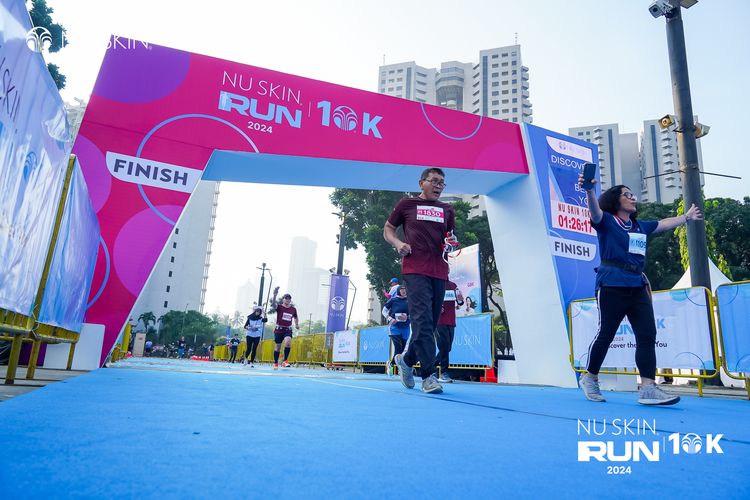 Race photo from Nu Skin Run 10K