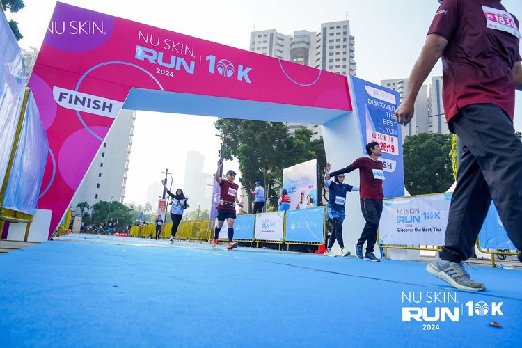 Race photo from Nu Skin Run 10K