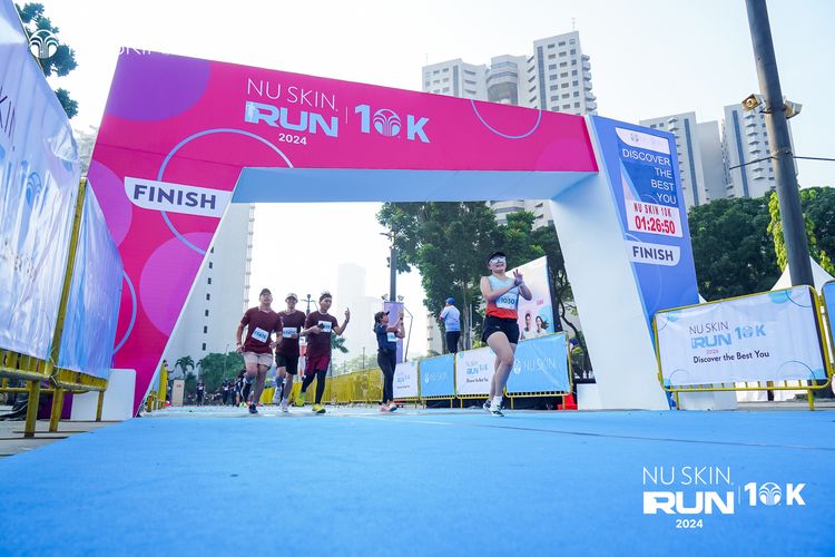 Race photo from Nu Skin Run 10K