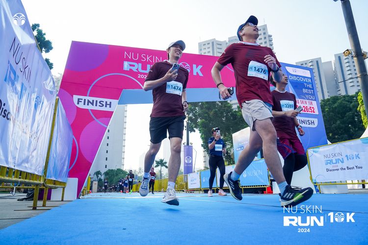 Race photo from Nu Skin Run 10K