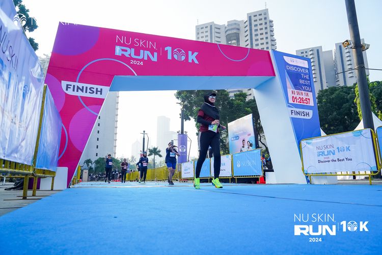 Race photo from Nu Skin Run 10K