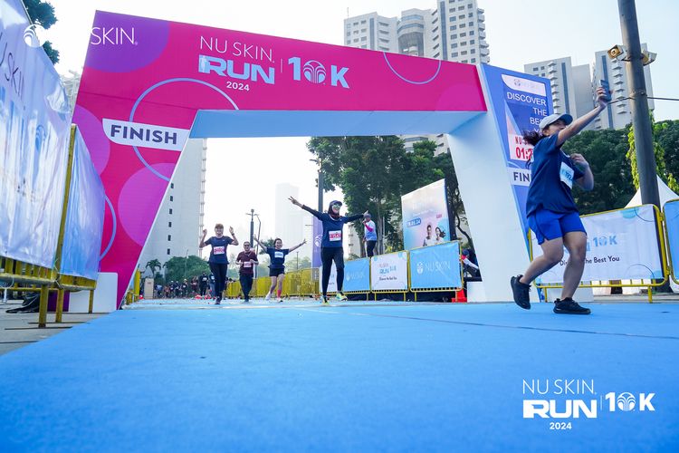 Race photo from Nu Skin Run 10K