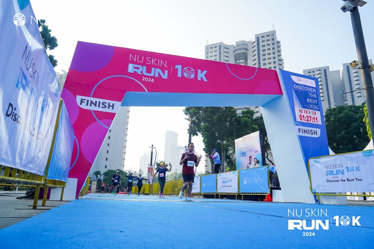 Race photo from Nu Skin Run 10K