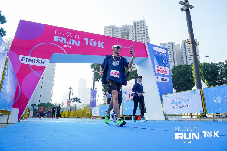Race photo from Nu Skin Run 10K