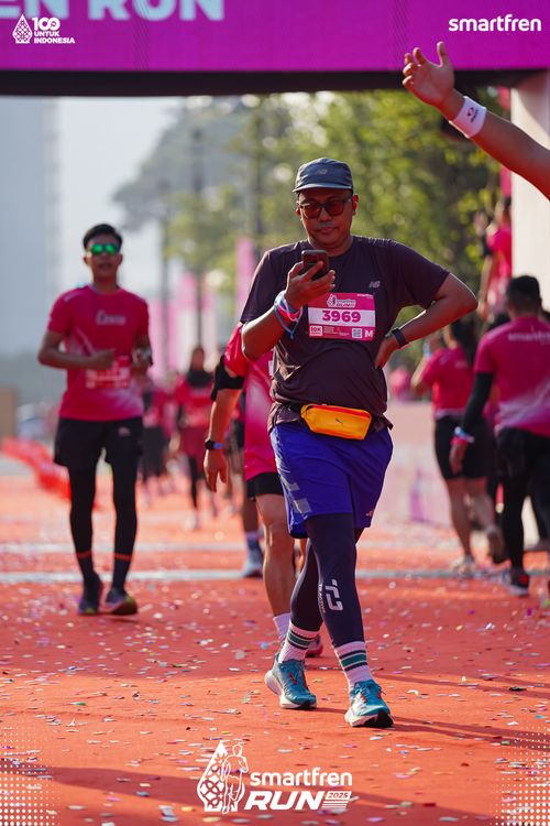Race photo from Smartfren Run 2025 