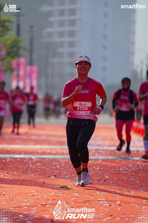 Race photo from Smartfren Run 2025 