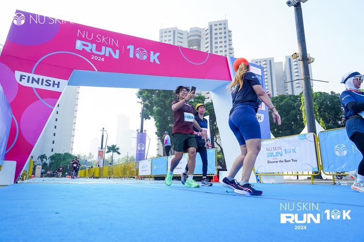 Race photo from Nu Skin Run 10K
