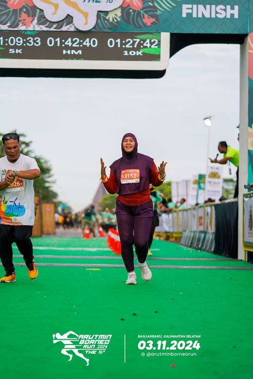Race photo from Arutmin Borneo Run 2024