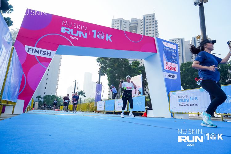 Race photo from Nu Skin Run 10K