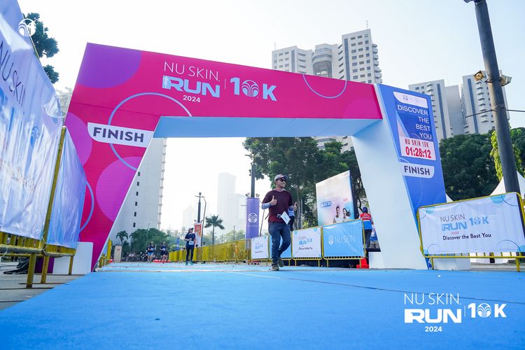 Race photo from Nu Skin Run 10K