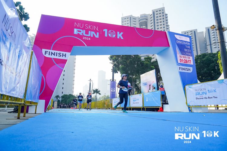 Race photo from Nu Skin Run 10K