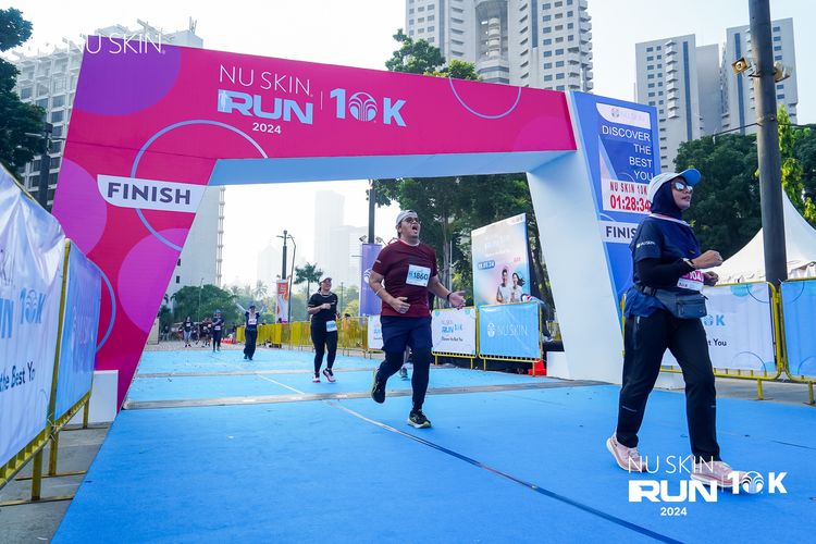 Race photo from Nu Skin Run 10K