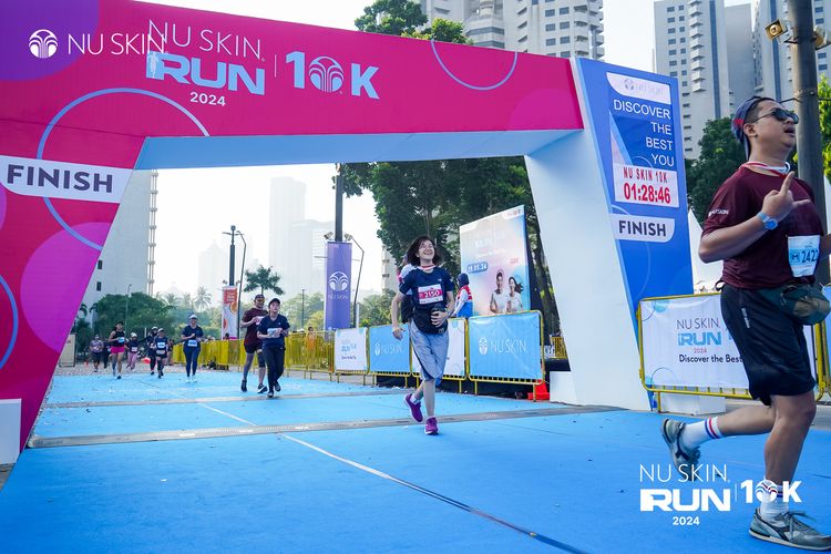 Race photo from Nu Skin Run 10K