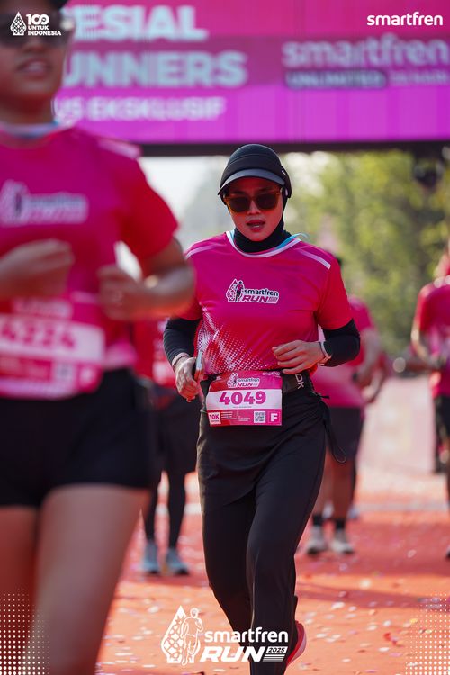 Race photo from Smartfren Run 2025 
