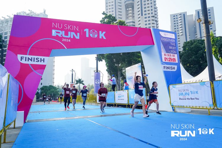 Race photo from Nu Skin Run 10K
