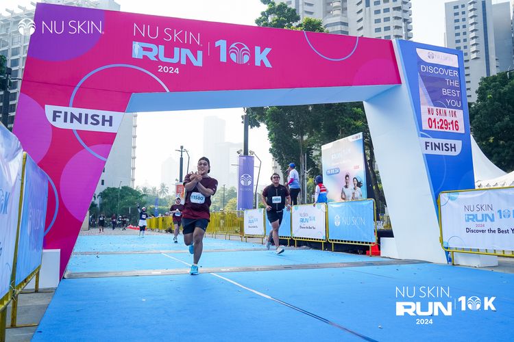 Race photo from Nu Skin Run 10K