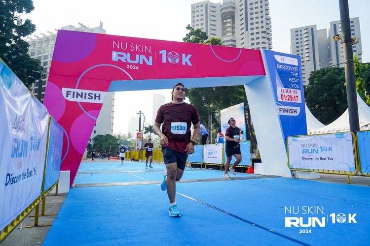 Race photo from Nu Skin Run 10K
