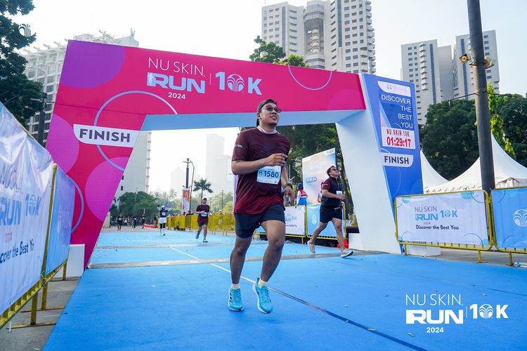 Race photo from Nu Skin Run 10K