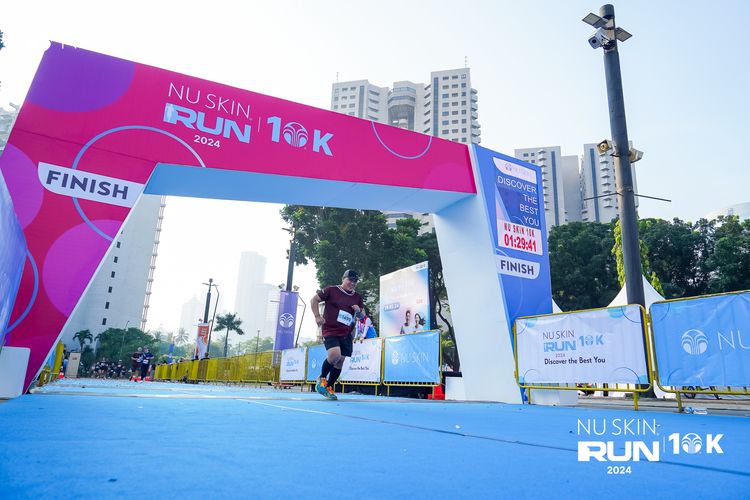 Race photo from Nu Skin Run 10K
