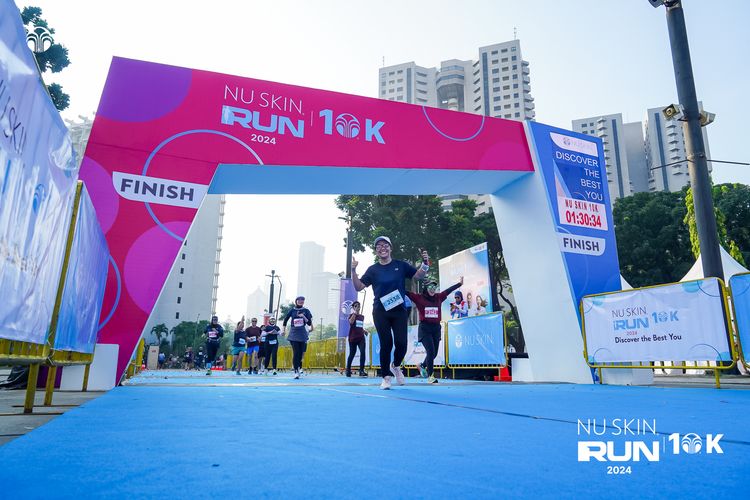 Race photo from Nu Skin Run 10K