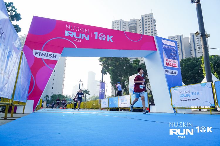 Race photo from Nu Skin Run 10K