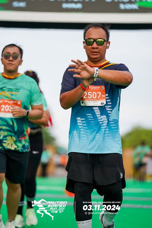 Race photo from Arutmin Borneo Run 2024