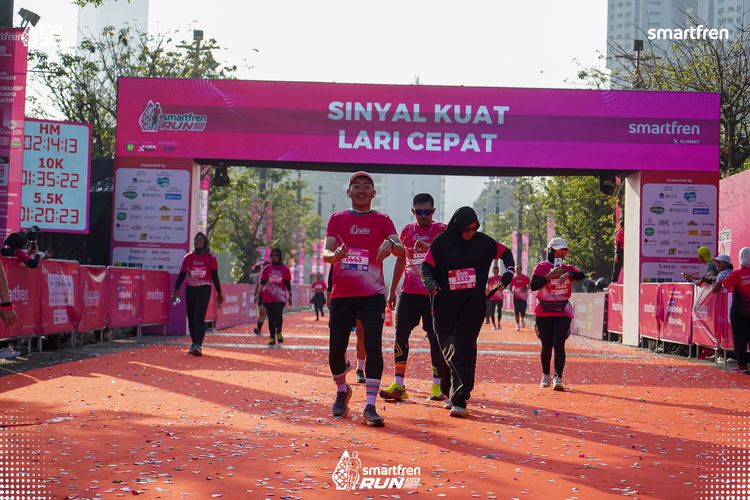Race photo from Smartfren Run 2025 
