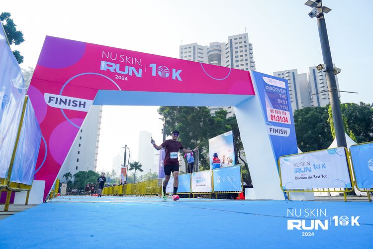 Race photo from Nu Skin Run 10K
