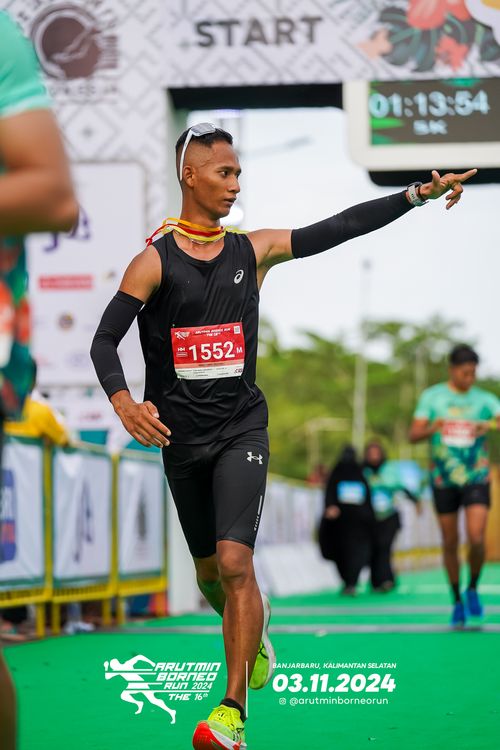 Race photo from Arutmin Borneo Run 2024